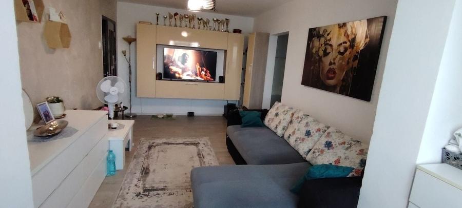 Apartament cu 2 camere semidecomandat în Mărășești