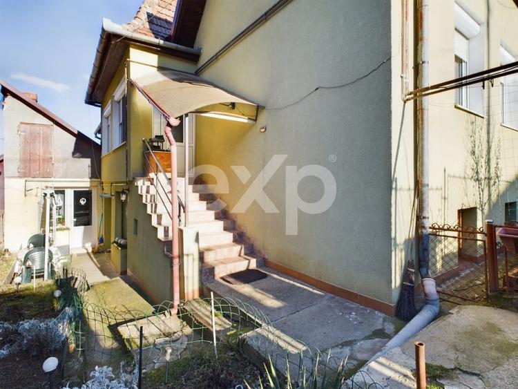 Casă cu 3 camere cu Canalizare în Gruia