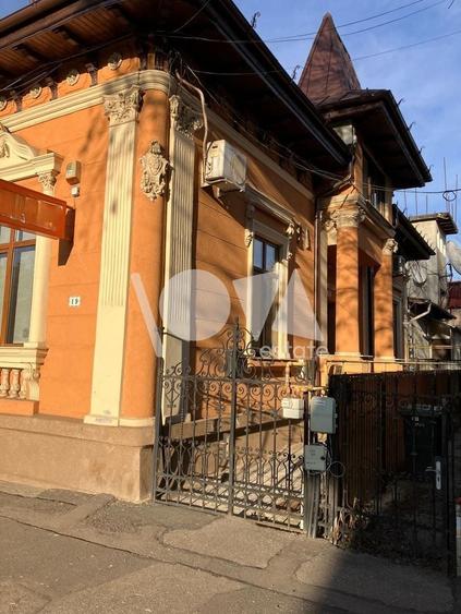Casă individuală cu 4 camere cu Canalizare în Cotroceni
