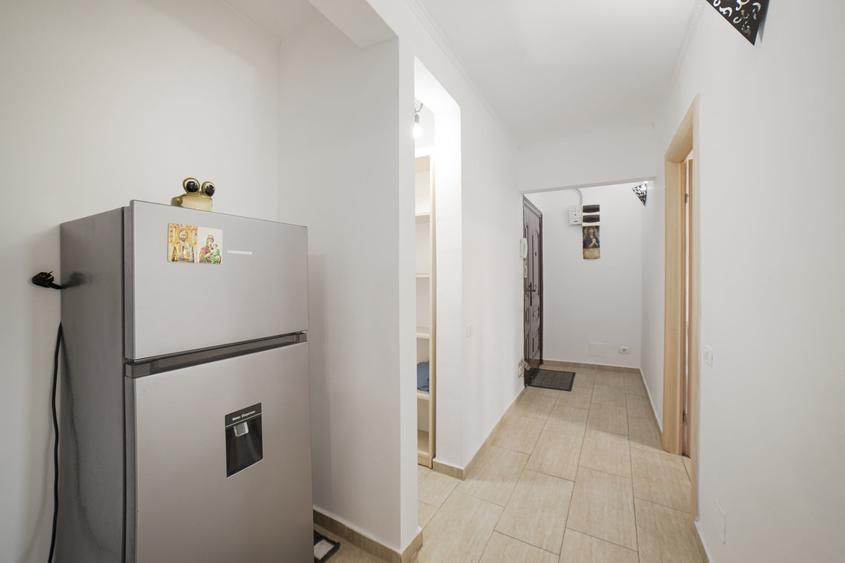 Apartament cu 2 camere semidecomandat, mobilat în Tineretului
