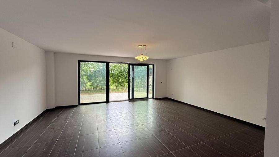 Duplex cu 5 camere cu Teren 256 Mp în Corbeanca
