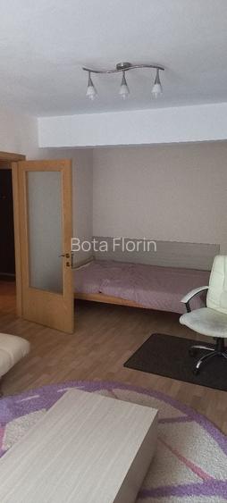 Inchiriez apartament 1 camera