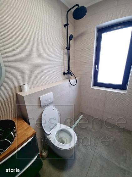 Casă cu 5 camere cu Teren 330 Mp în Europa