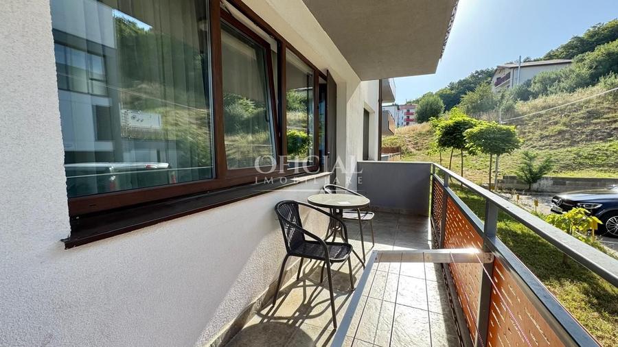 Apartament cu 2 camere semidecomandat, mobilat în Florești