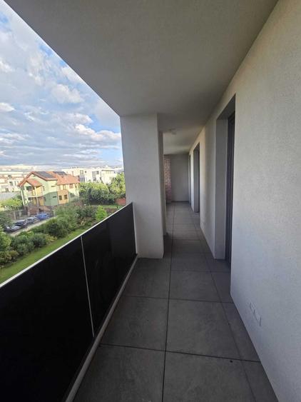 Apartament cu 3 camere decomandat în Dosu Bricii
