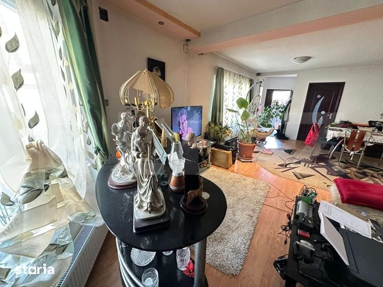 Casă cu 5 camere decomandat cu Teren 329 Mp în Bălcescu