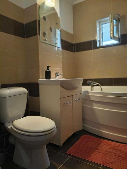 Apartament cu 2 camere decomandat în Micro 39
