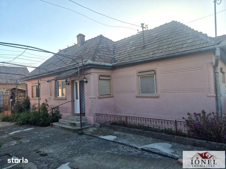 Casă cu 4 camere în Bucerdea Grânoasă