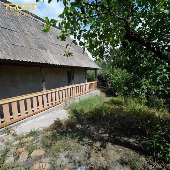 Casă cu 2 camere cu Teren 1500 Mp în Țaga