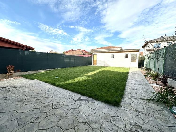Duplex cu 4 camere cu Canalizare în Dumbrăvița