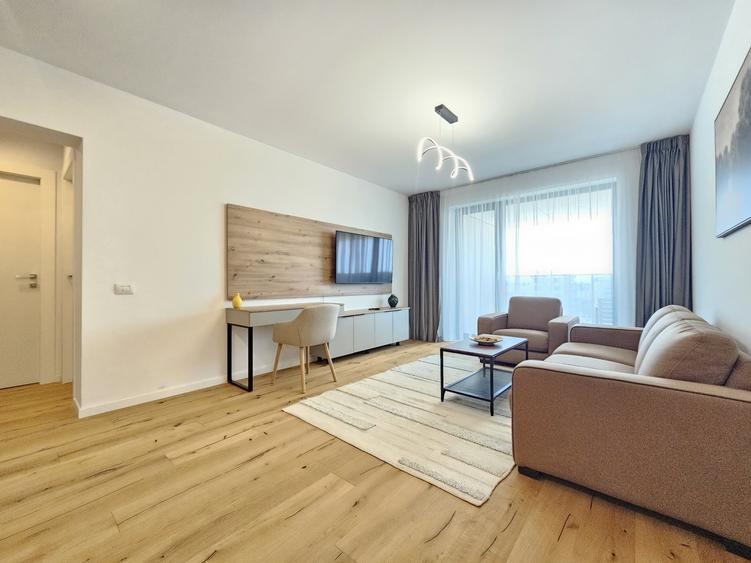 Apartament cu 2 camere semidecomandat, mobilat în Aviației