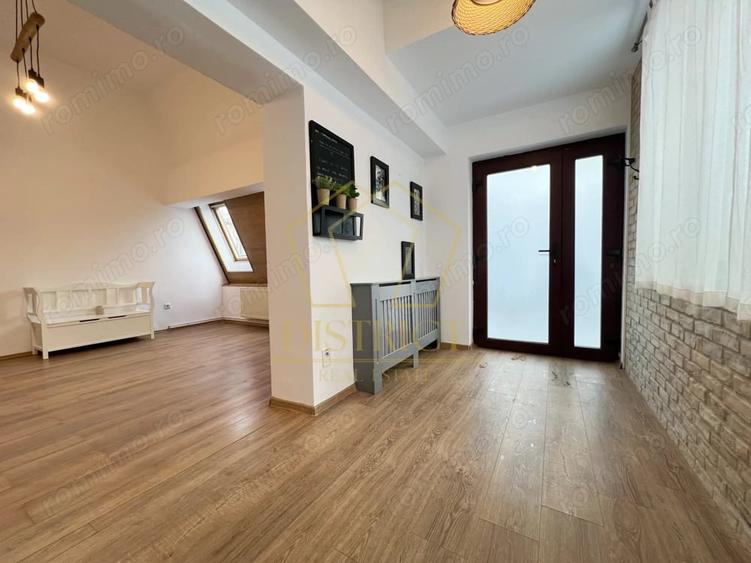 Casă cu 7 camere cu Teren 1360 Mp în Braytim