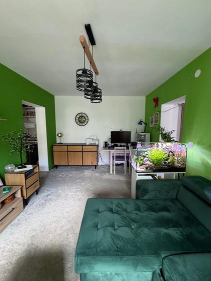 Apartament cu 2 camere semidecomandat în Piața Centrală