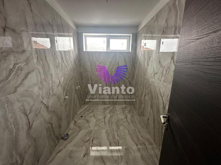 Duplex cu 5 camere cu Canalizare în Exterior Vest