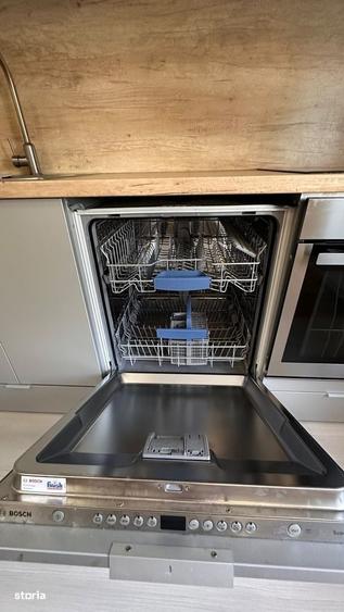 Apartament cu 2 camere decomandat în Lacul Tei