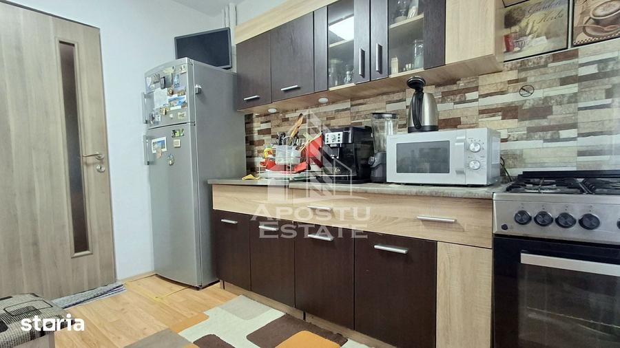 Apartament cu 2 camere semidecomandat în Micălaca