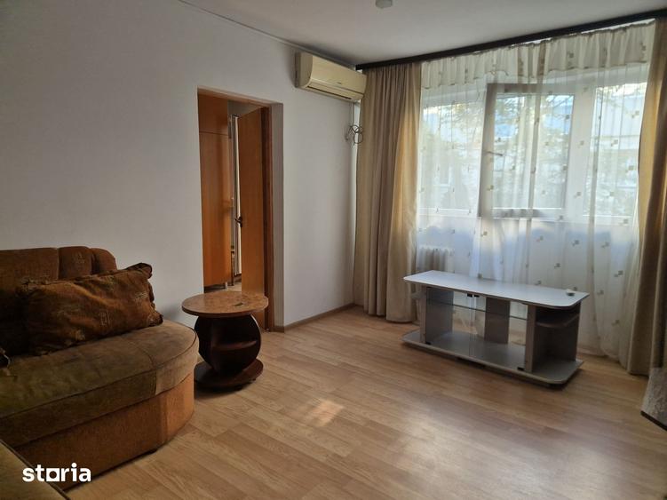 Apartament cu 3 camere nedecomandat în Vest