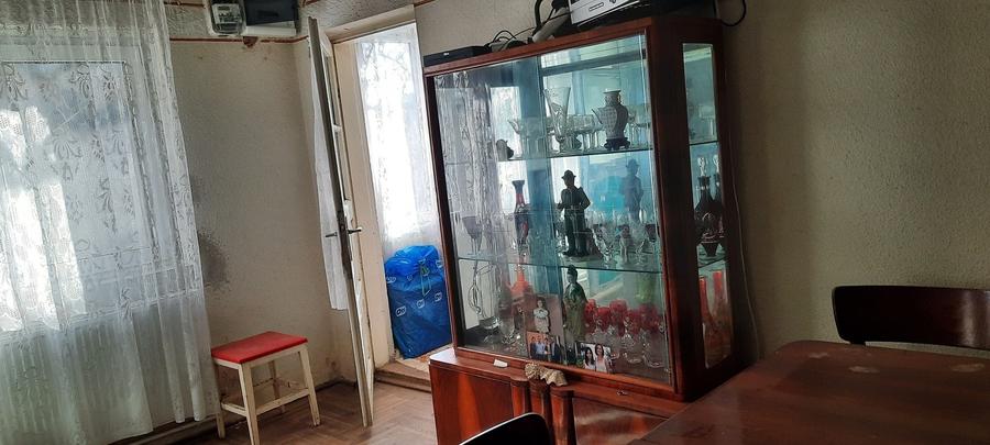 Casă cu 4 camere în Teiș