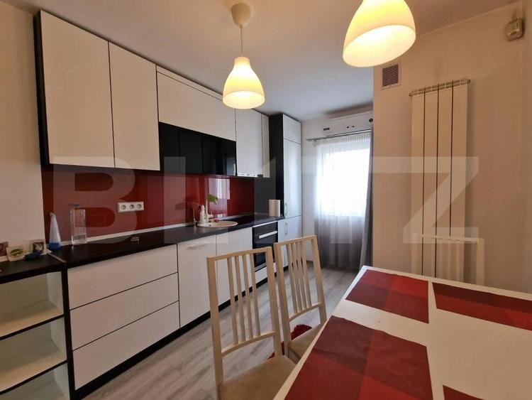 Apartament cu 3 camere decomandat în Zorilor
