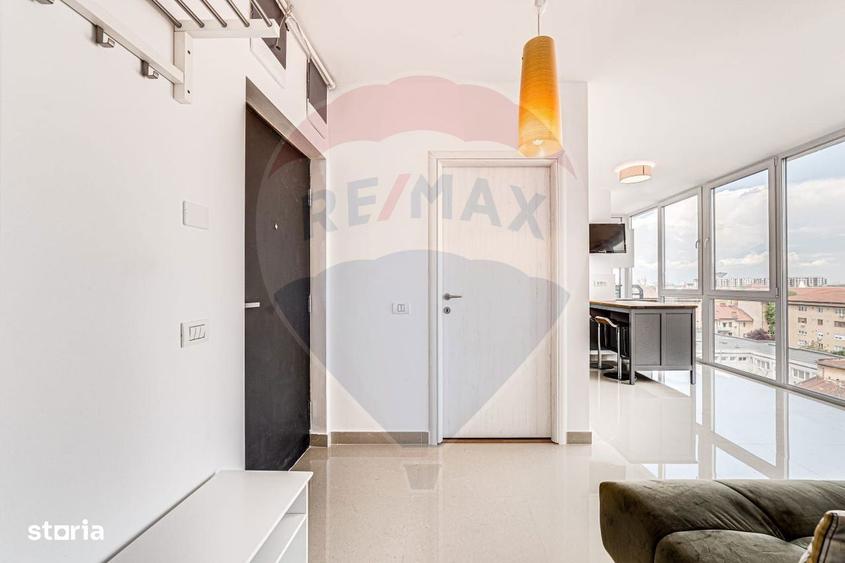 Apartament cu 3 camere, mobilat în Central
