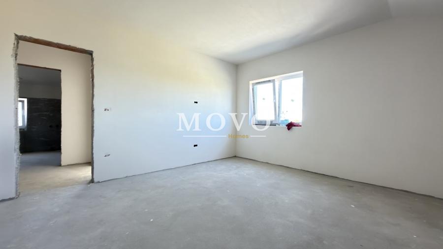 Duplex cu 4 camere cu Canalizare în Moșnița Veche