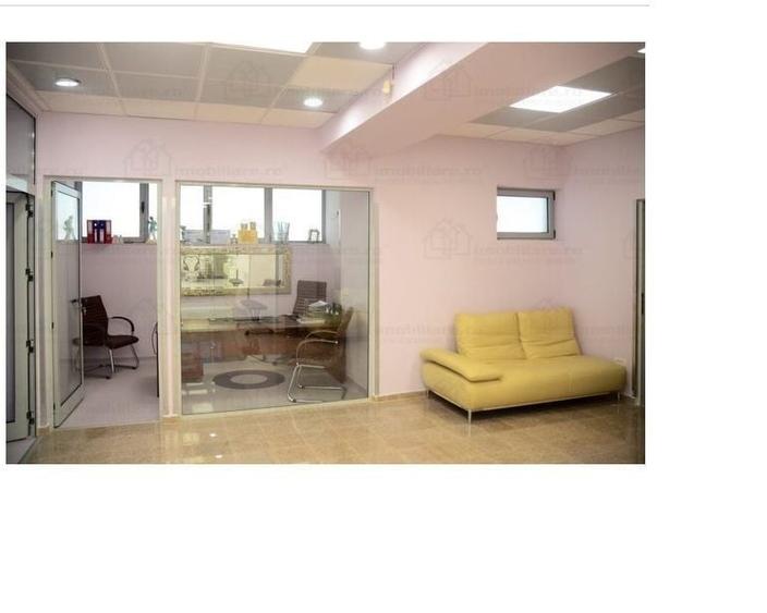 Spațiu comercial, de 240 mp, în Moșilor