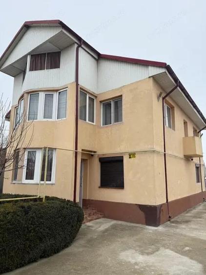 Casă cu 2 camere cu Teren 1267 Mp în Ciorani