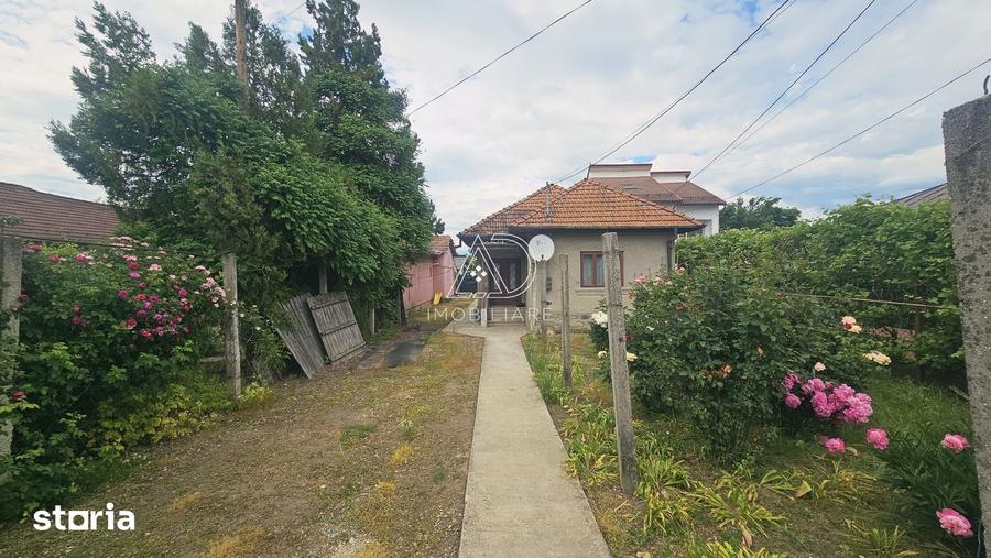 Casă cu 7 camere cu Teren 1296 Mp în Central