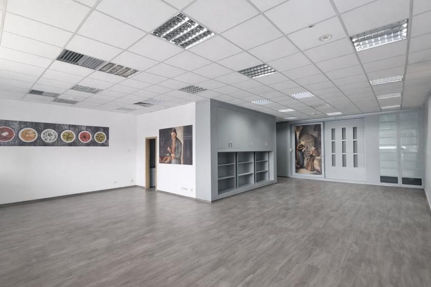 Birou, de 86.400001525879 mp, în Pipera