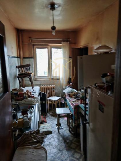 Apartament cu 4 camere decomandat în Dorobanți
