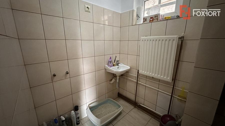 Casă individuală cu 4 camere cu Canalizare în Chișoda