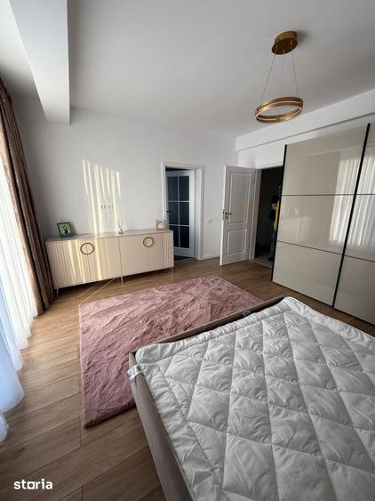 Casă cu 4 camere cu Teren 250 Mp în Ghencea