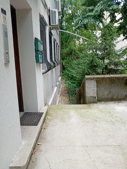 Garsonieră semidecomandată în Cotroceni