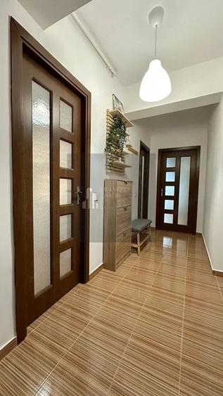 Apartament cu 2 camere decomandat în Metalurgiei