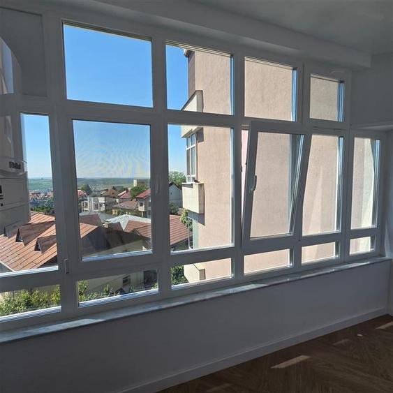 Apartament cu 4 camere decomandat în Copou