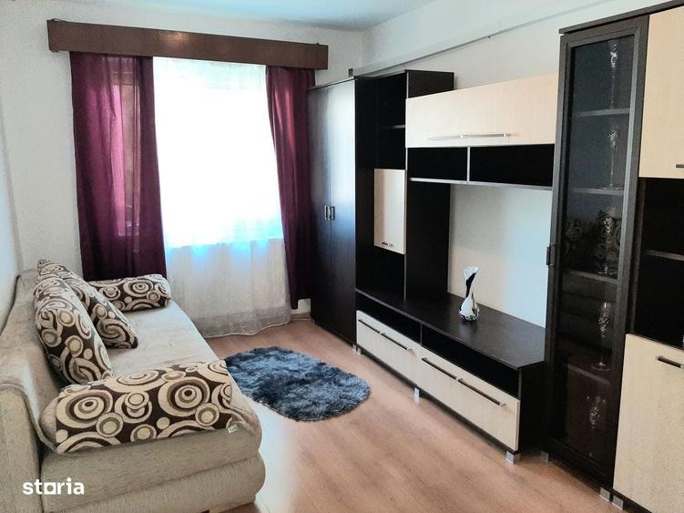 Apartament cu 2 camere nedecomandat în Micro 14