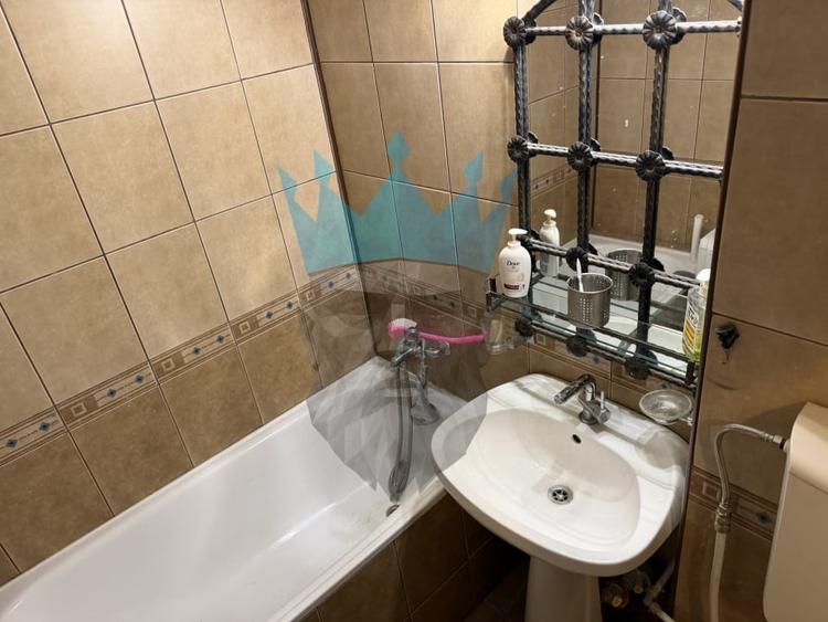 Apartament cu 2 camere decomandat, mobilat în Titan