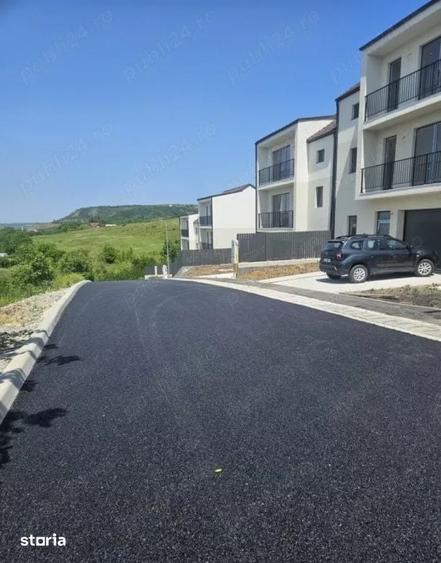 Casă cu 4 camere cu Teren 355 Mp în Chinteni