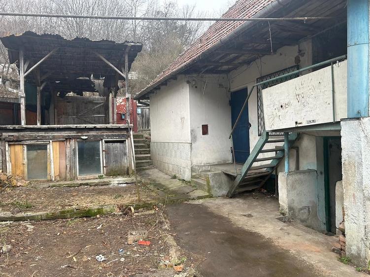 Casă cu Teren 207 Mp în Centrul Civic