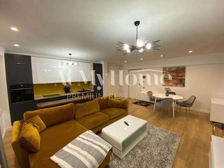 Apartament cu 3 camere decomandat, mobilat în Barbu Văcărescu