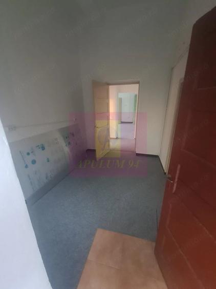 Casă cu 4 camere cu Teren 332 Mp în Central