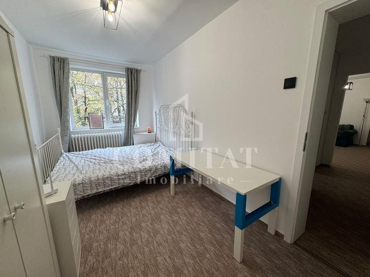 Apartament cu 3 camere semidecomandat, mobilat în Gheorgheni