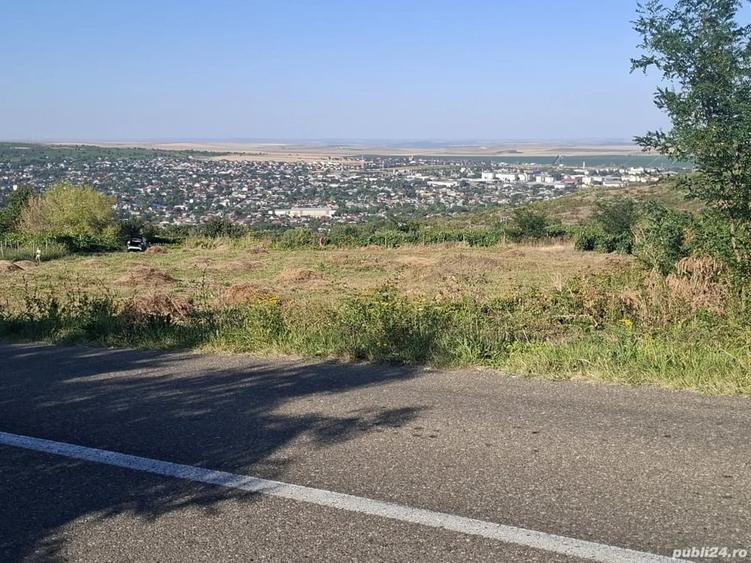 Teren de 5000 mp, în Central