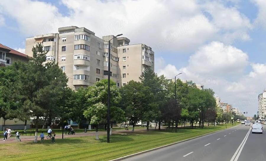 Apartament cu 2 camere decomandat în Lotus