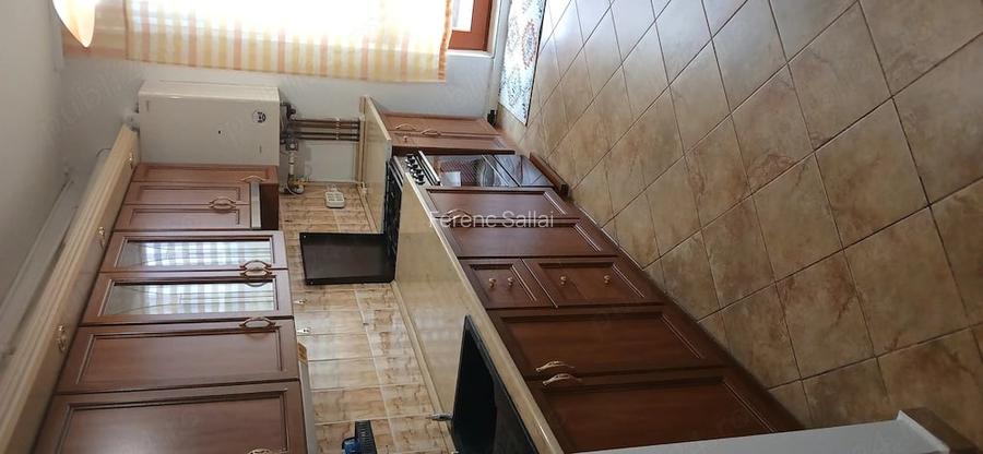 Apartament de doua camere de inchiriat.