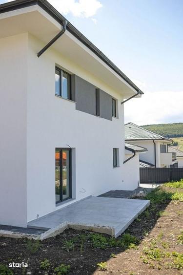 Casă cu 4 camere cu Teren 500 Mp în Chinteni