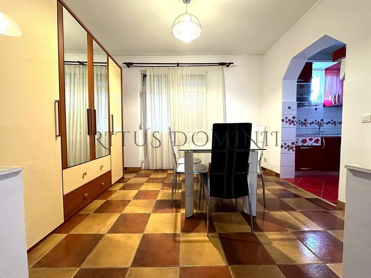 Casă individuală cu 6 camere cu Canalizare în Oncea