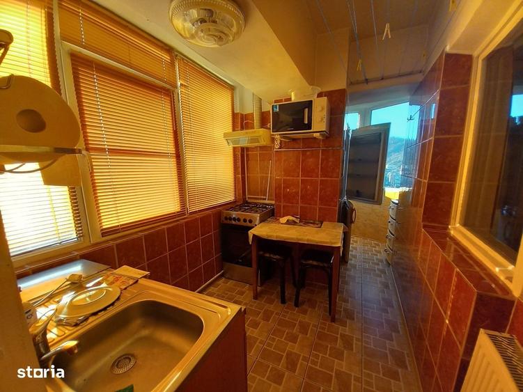 Apartament cu 3 camere decomandat în Traian