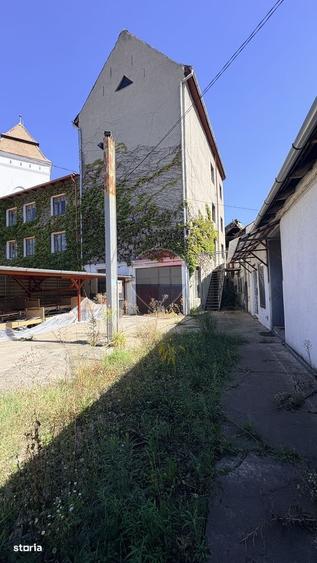 Spațiu comercial, de 350 mp, în Central