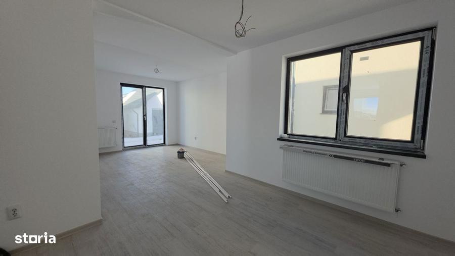 Casă cu 4 camere cu Teren 225 Mp în Central